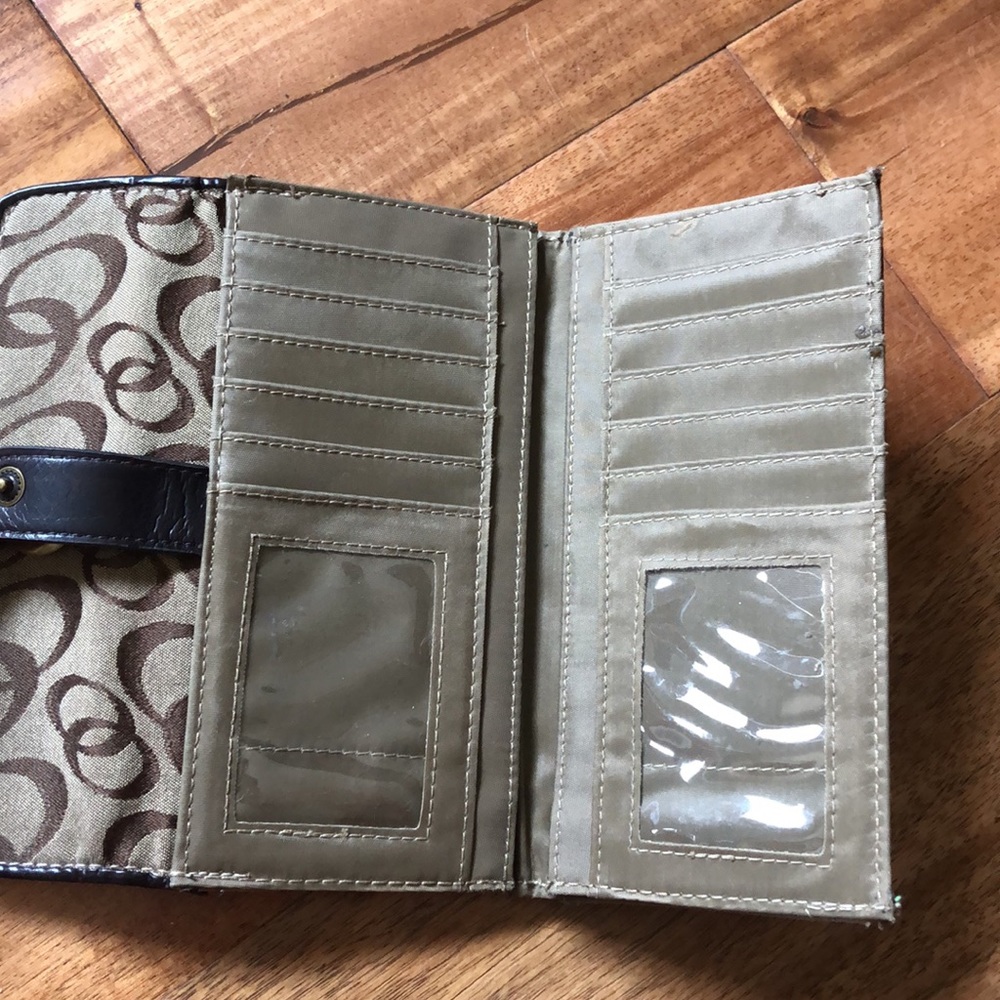 Basic Brown Wallet - image 4